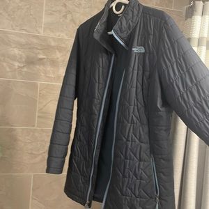 Used north face women’s lightweight jacket